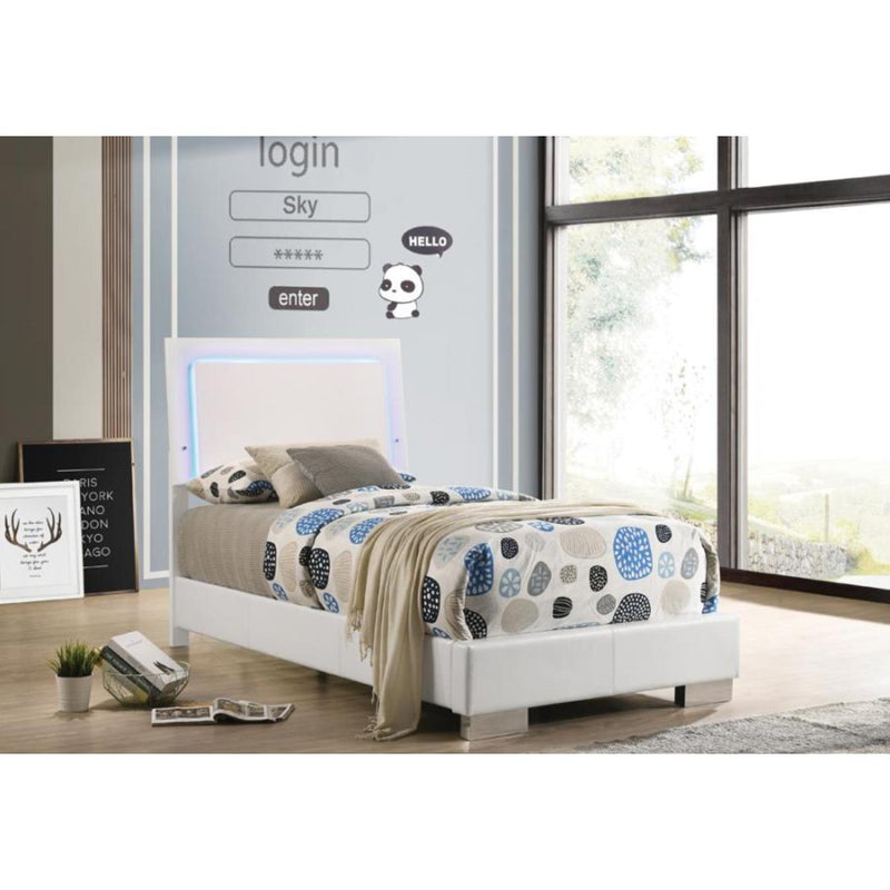 Coaster Furniture Felicity Twin Upholstered Platform Bed 203500T IMAGE 2