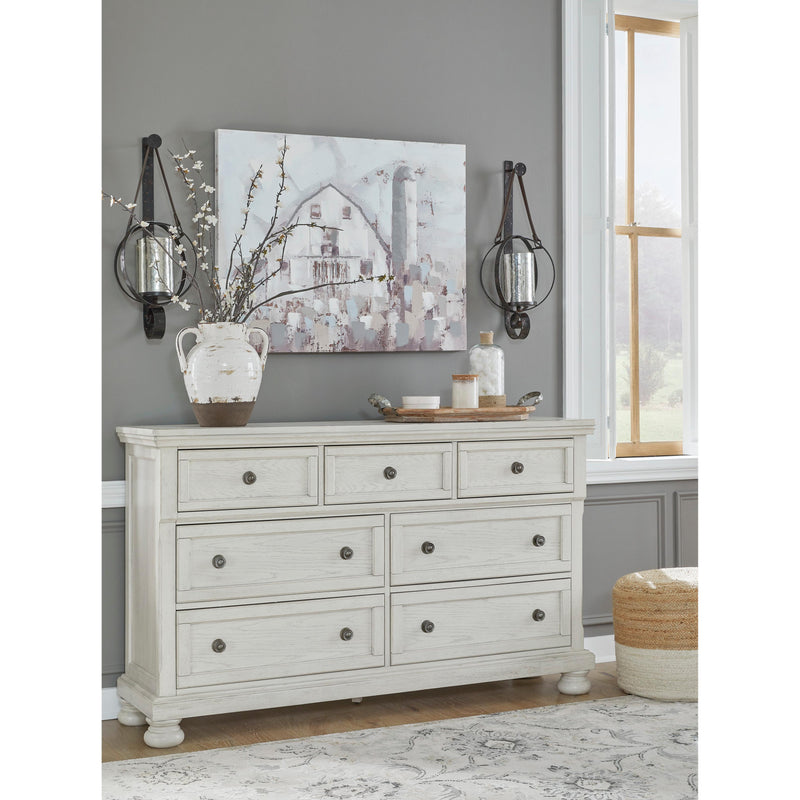 Signature Design by Ashley Robbinsdale 7-Drawer Dresser B742-31 IMAGE 5