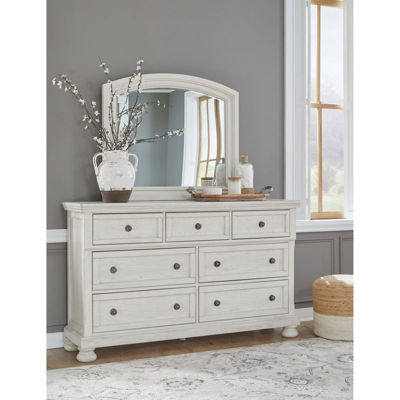 Signature Design by Ashley Robbinsdale 7-Drawer Dresser with Mirror B742-31/B742-36 IMAGE 2