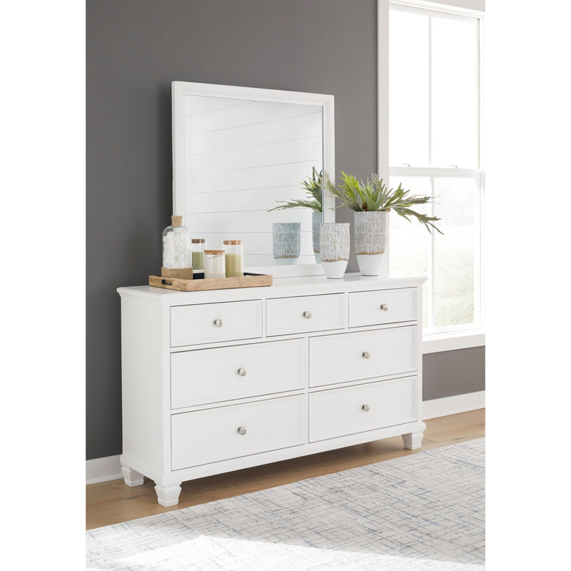 Signature Design by Ashley Fortman 7-Drawer Dresser with Mirror B680-31/B680-36 IMAGE 2