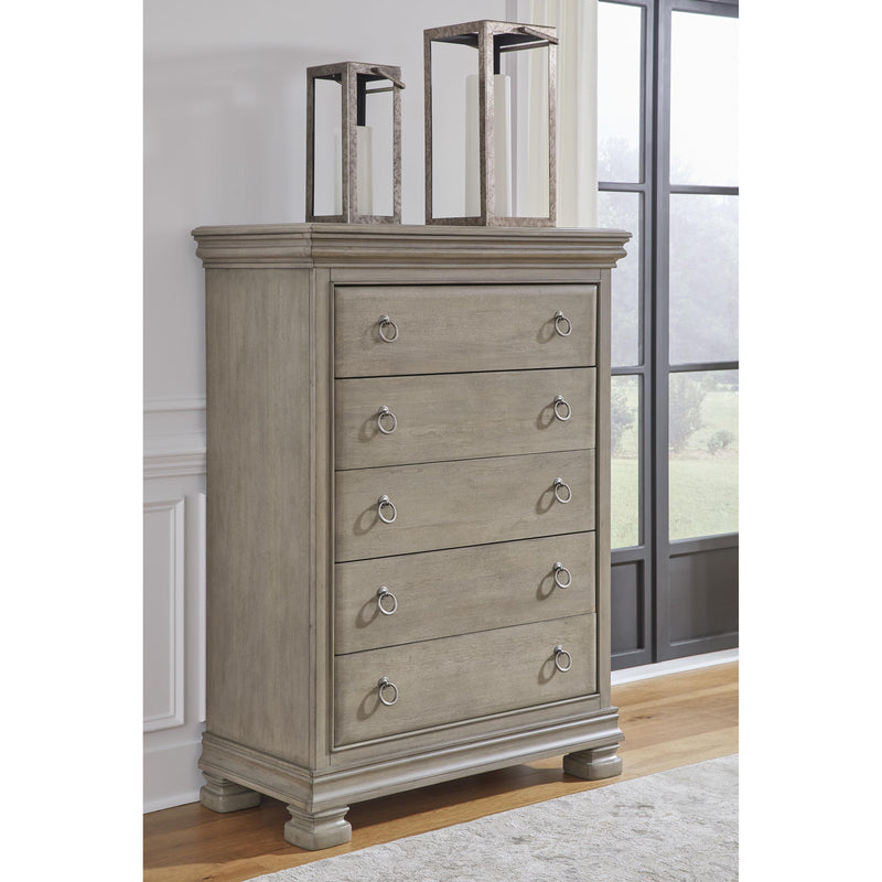 Signature Design by Ashley Lexorne 5-Drawer Chest B924-46 IMAGE 6