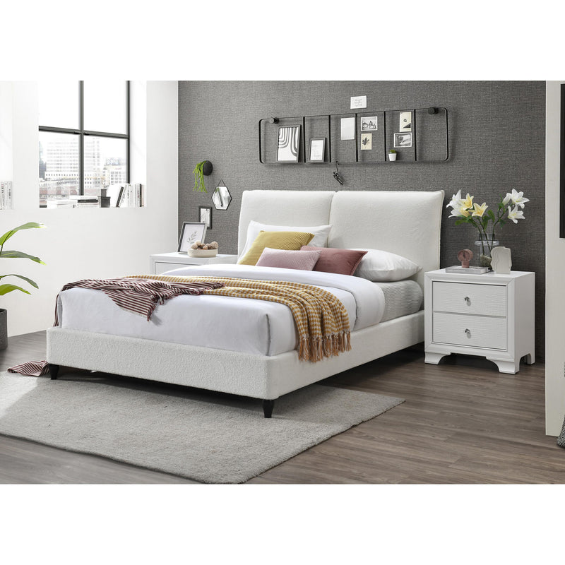 Crown Mark Jenn King Upholstered Panel Bed 5106-K-HBFB/5106-KQ-RAIL/5106-K-DECK IMAGE 2